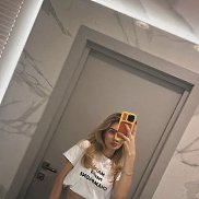 Liza Melnikova, 25 , --
