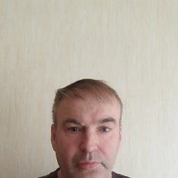 Aleksandr, 55, 