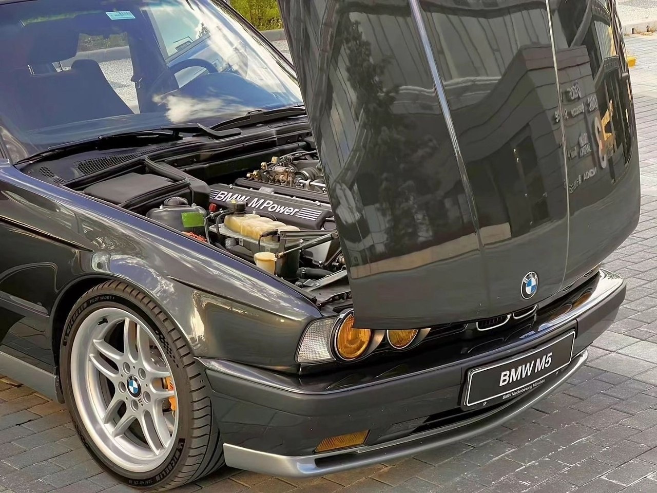 #BMW #M5 (#E34) - 5