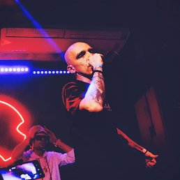 �������, ������, 32 ����