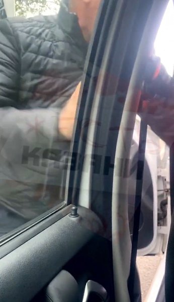 «Я тебя задушу, с*ка. Овца еб*ная. Ты кому факью показываешь?!».Таксистке из Казани не повезло ... - 2