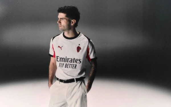 «Милан» и PUMA сегодня представили свою новую выездную форму на сезон 2025/26 с «дьявольским» ... - 2