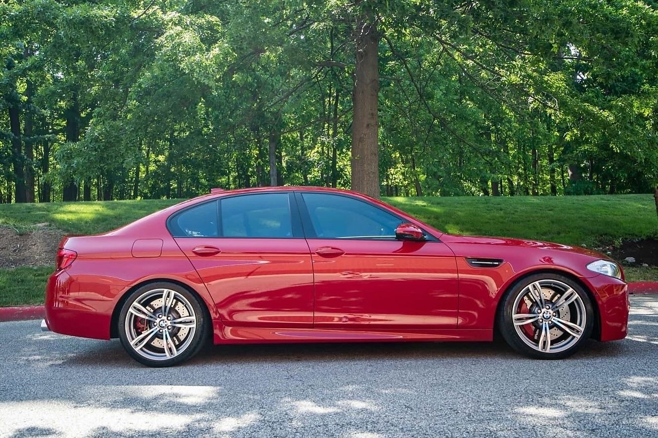 #BMW #M5 (#F10) Imola Red II (405) - 6