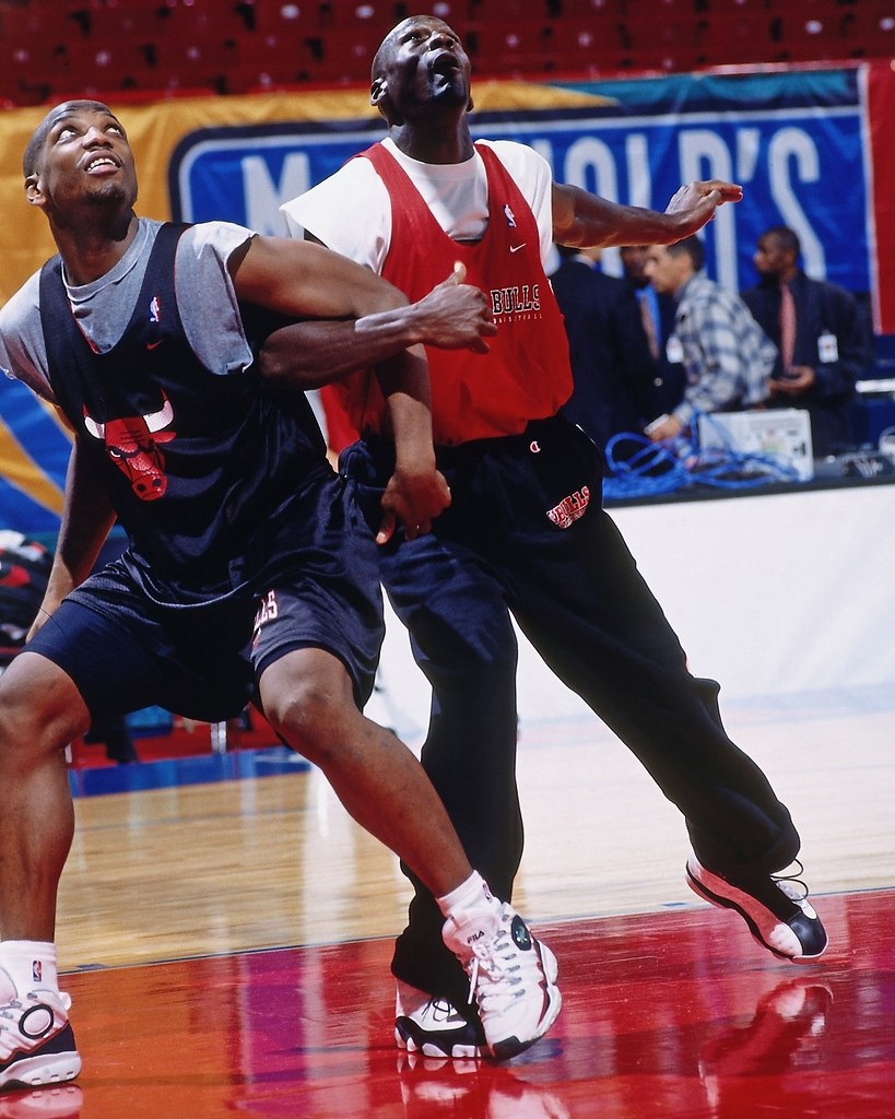    . #history@we_love_basketball - 4