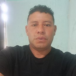 Marcos, 45, 