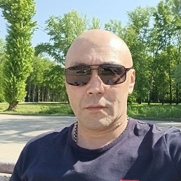 Igor, 44, 