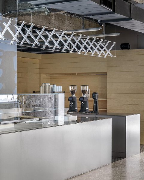 Айдентика кофейни LocalLocal в Новом Тайбэе.В кофейне нет персонала — она управляется дистанционно. ... - 8