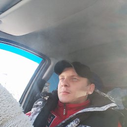 Veles, 35, 