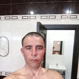 Matyoqubov Xursandbek, 33, 