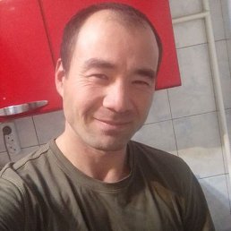 Gabit, 35, 