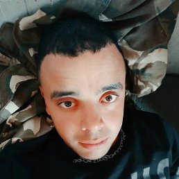 Simo, 28, 